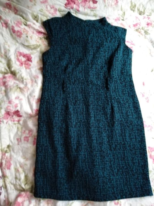 Sukienka. .44 zielona.