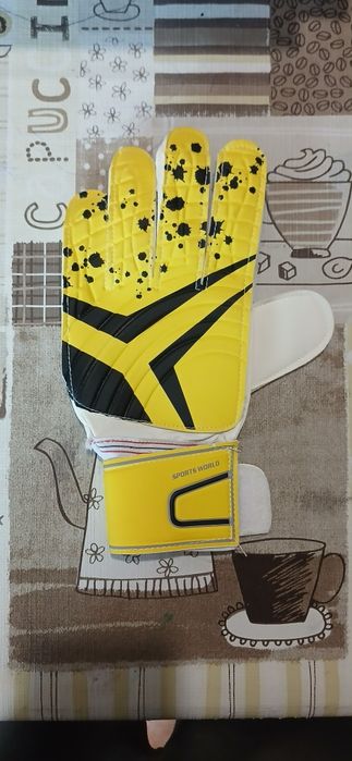 Luvas em conjunto com correntes novas