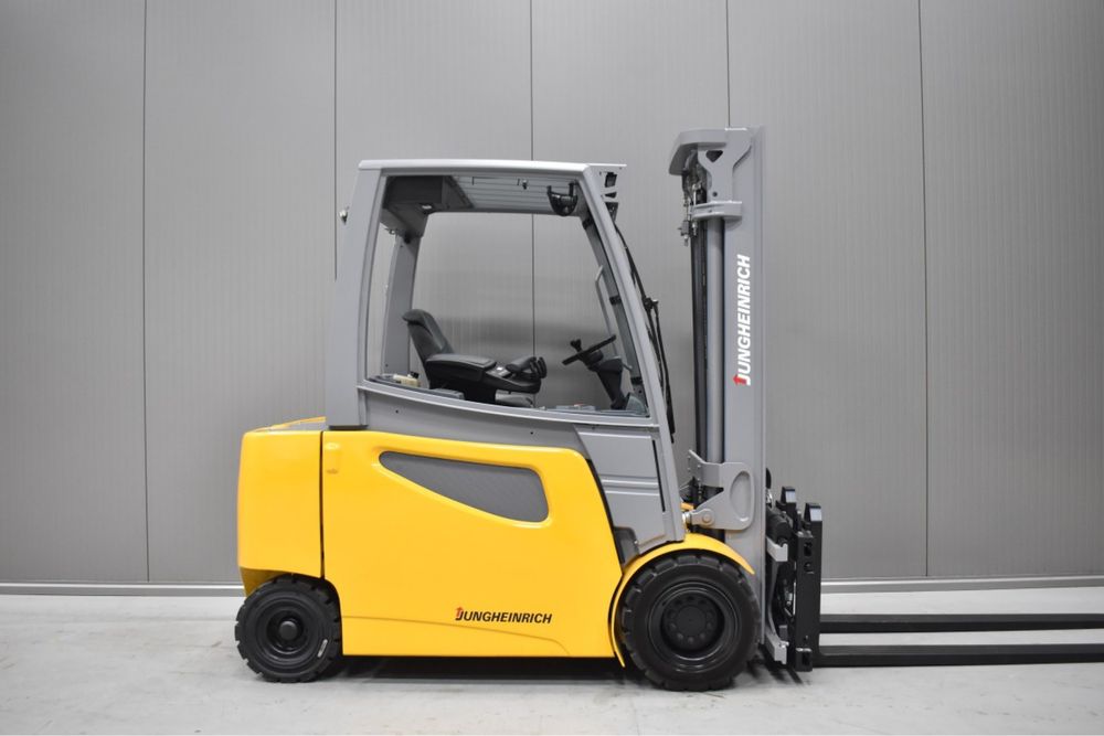 Empilhador Jungheirich EFG 430