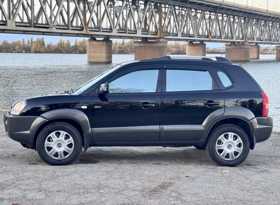 Hyundai Tucson 2.7 (газ/бензин)