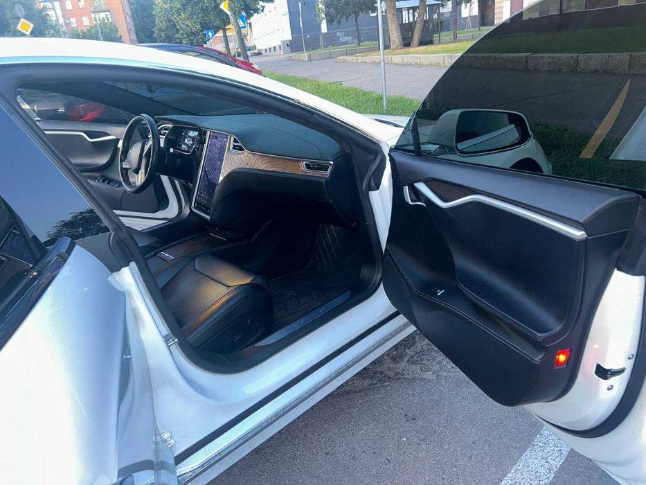 Tesla Model S 2017 VIN 5YJSA1E19HF218531 фото оголошення 11 з 23