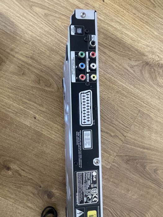 DVD плеєр LG з функцією караоке
