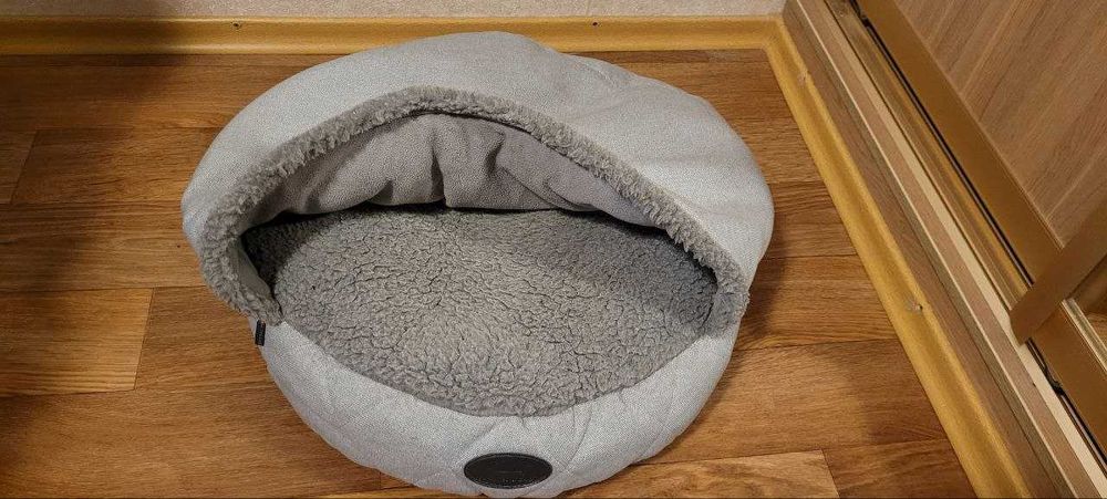 лежанка для домашних питомцев