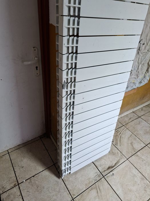 Grzejnik aluminiowy żebrowy