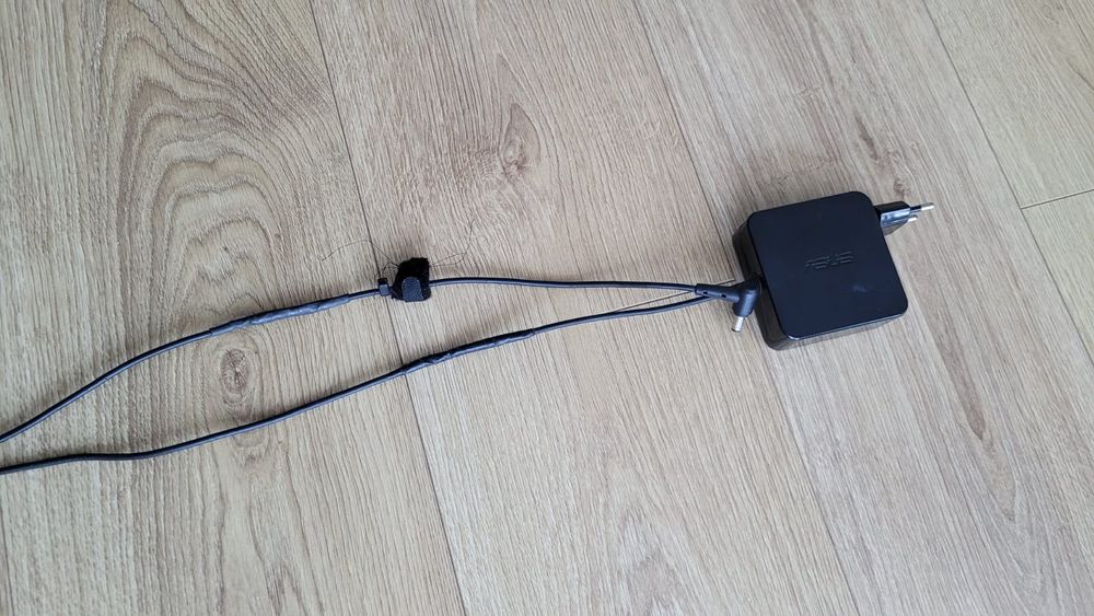 Asus R556L laptop Proszę Czytać Opis