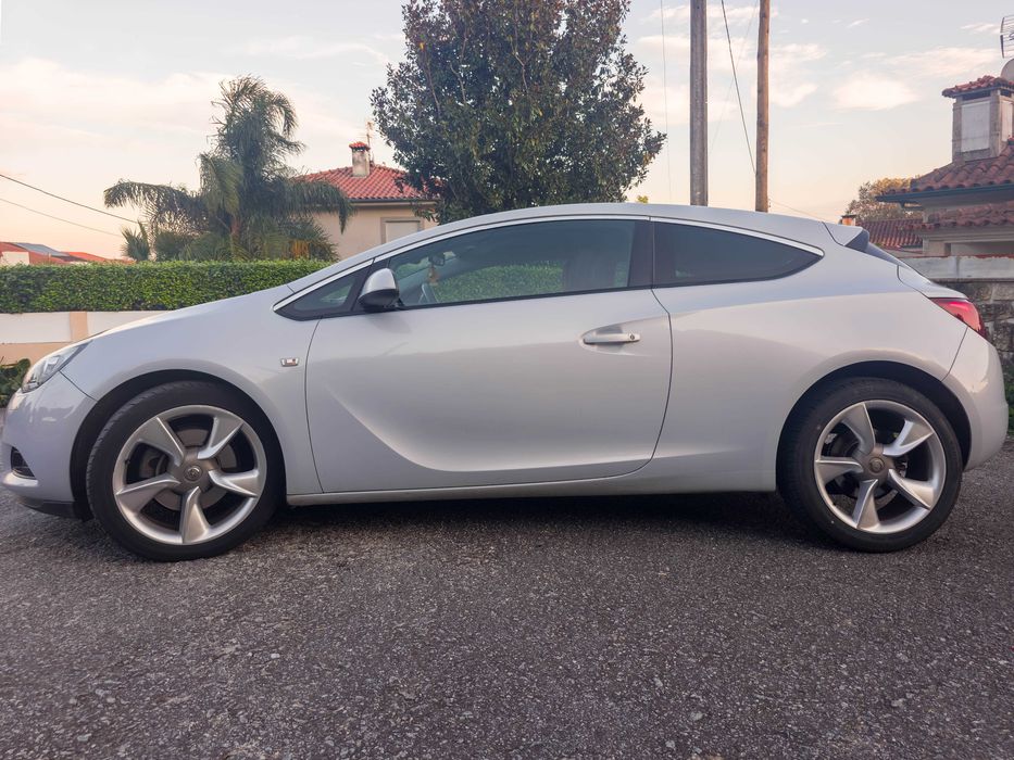 Opel Astra Gtc 2.0 diesel