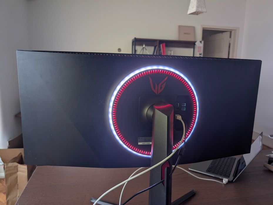 LG 38" UltraGear Curvo WQHD+ 144Hz 1ms HDR600 38GN950-b