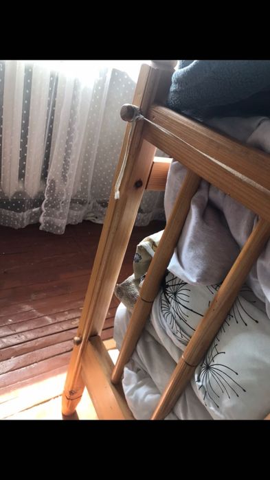 Дитяче ліжечко, дерев’яне