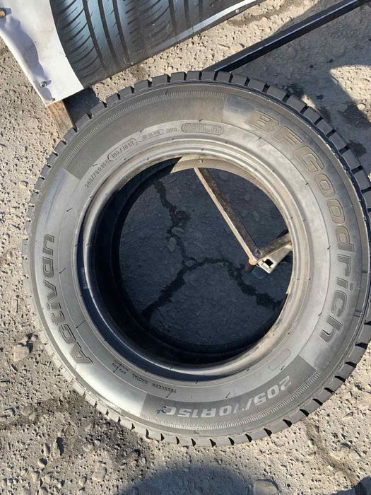 Шини 205/70 R15C BFGoodrich літо 23 рік 9/8 мм