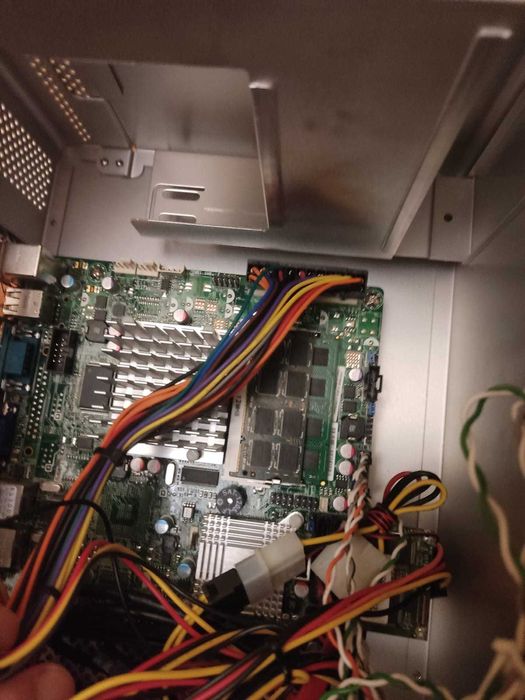 Obudowa Lian Li PC-Q7 z płyta główną x7spa-h