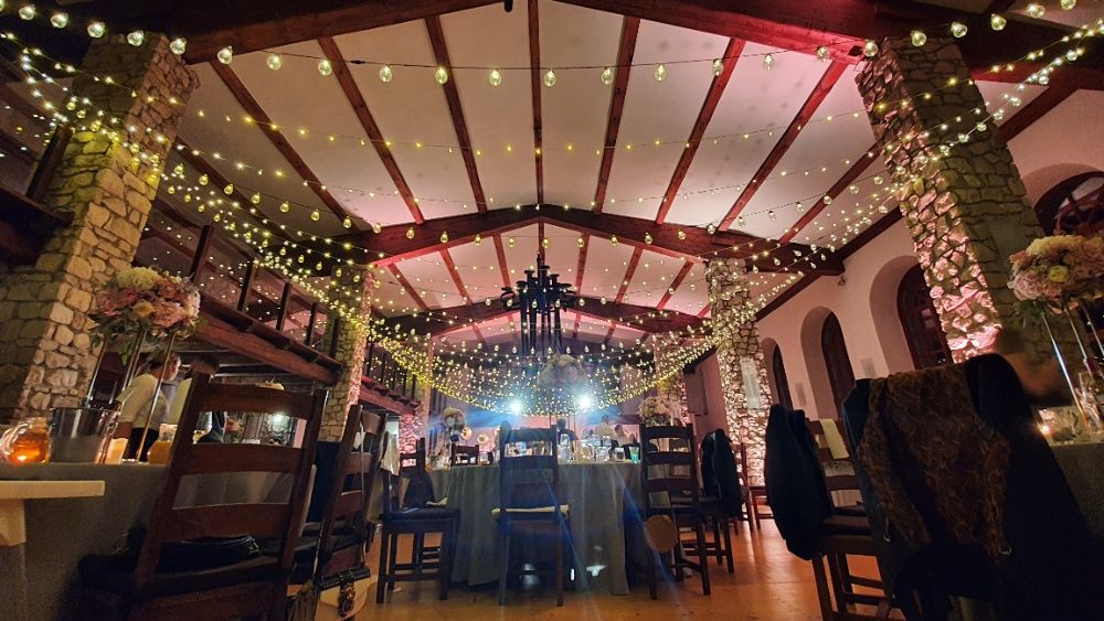 Girlandy żarówkowe LED, kurtyny i łańcuchy świetlne, wesela śluby