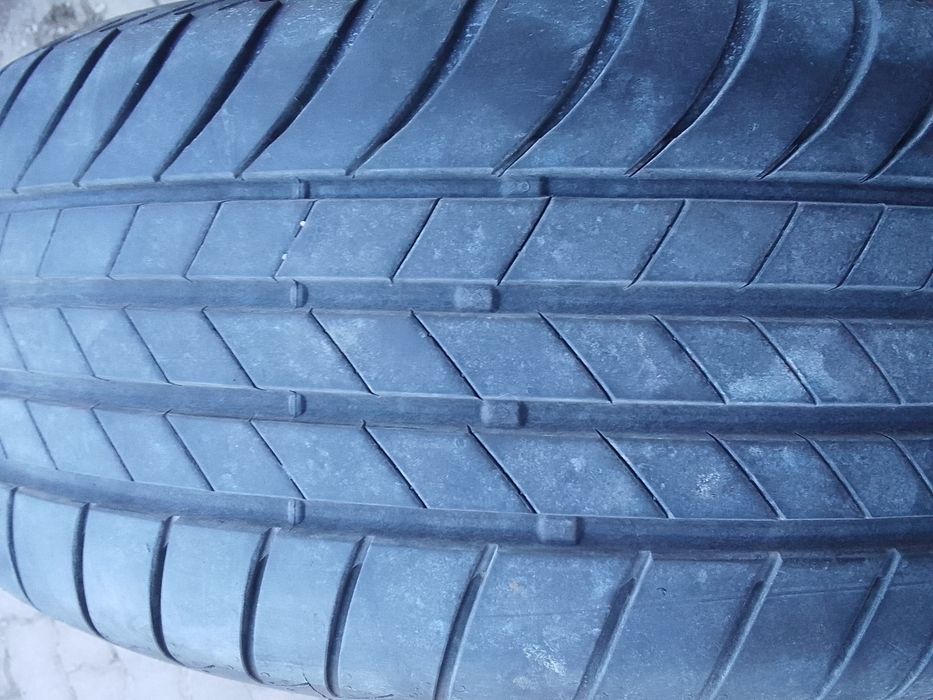 1 Opona letnia 215/50r18 BRIDGESTONE 2024r 6mm