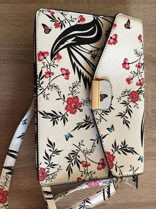 Nowa wiosenna piękna torebka