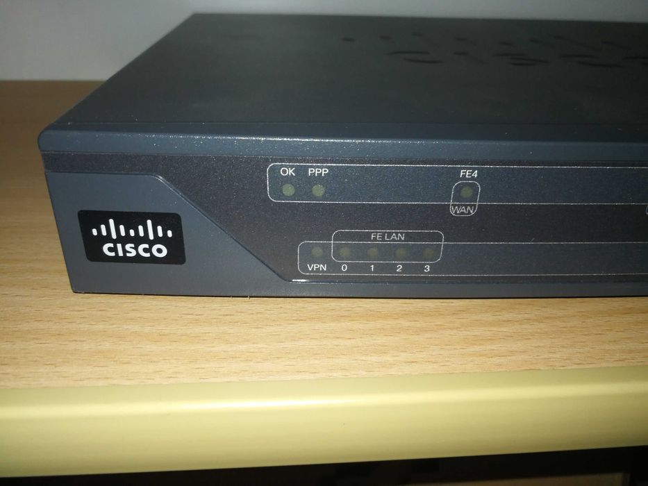 Router Cisco 861
