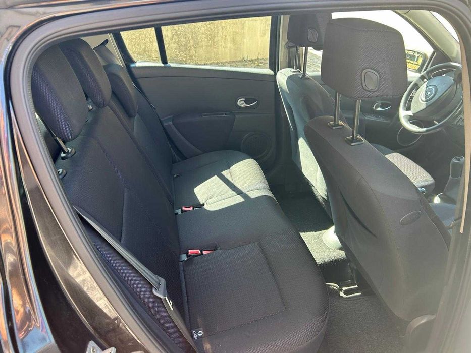 RENAULT CLIO 1.5 dCi Confort