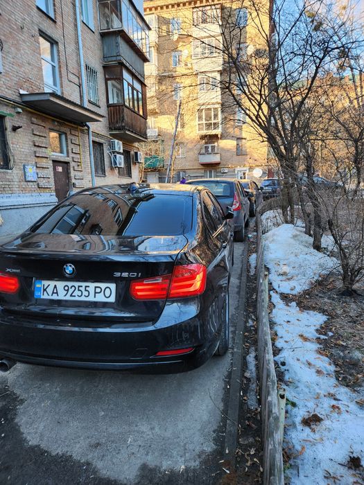 BMW 320i Xdrive 2014 рік