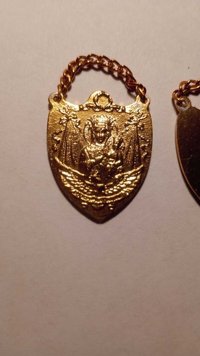 Mały ryngraf - Matka Boska