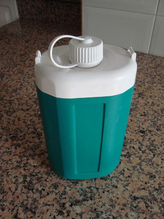 Cantil térmico de 1L muito resistente. *** NOVO ***