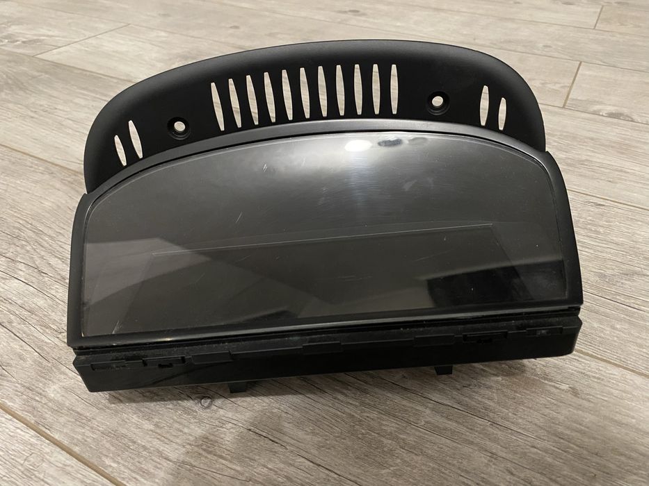 Екран ссс бмв е60