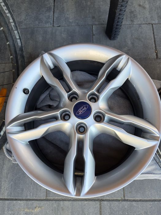 Alufelgi 5x108 R17 Ford Kuga Mondeo Fokus Borbet