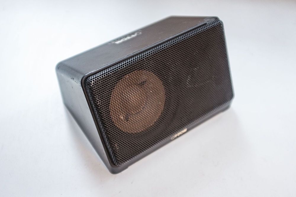 kolumna głośnikowa CANTON HC100 HiFi