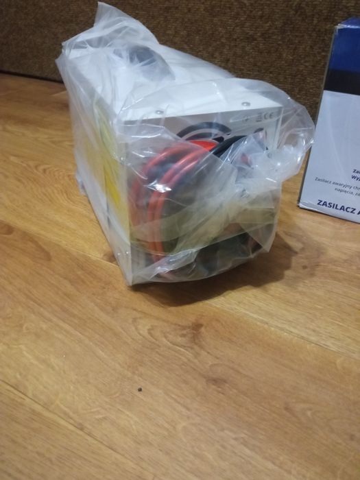 Джерело безперебійного живлення Volt Polska sinusPRO 1000E 12V UPS