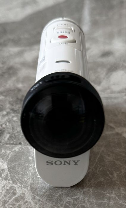 Sony FDR-X1000V ………