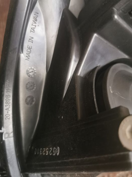 Lampa Reflektora Opel Astra H III Prawa Lewa 20A390B