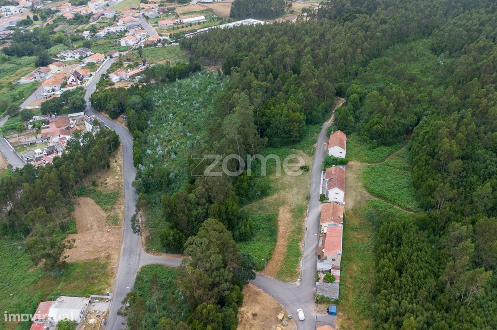 Terreno para construção, com 583 m2 - Grijó, V.N. Gaia — Grijó E Sermonde, Porto