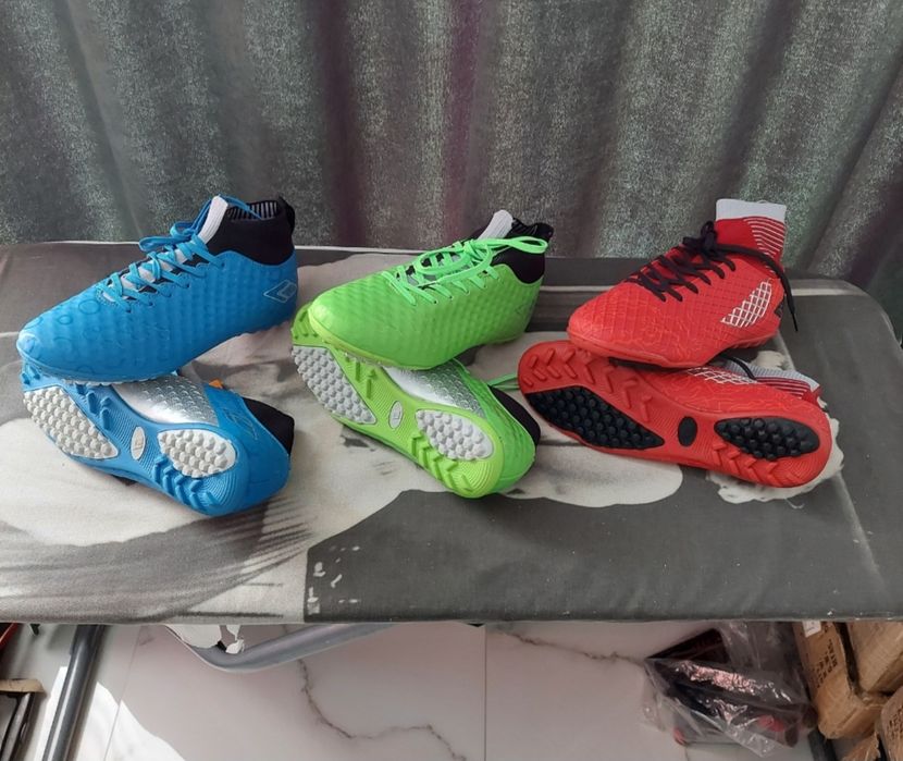 Сороконіжки Футзалки Бутси