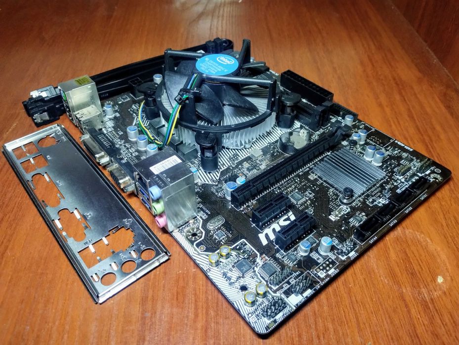 MSI B150M PRO-VH(сокет 1151v1) + Core i5-6500 3.2GHz + кулер