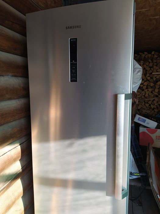 Холодильник "Samsung"
