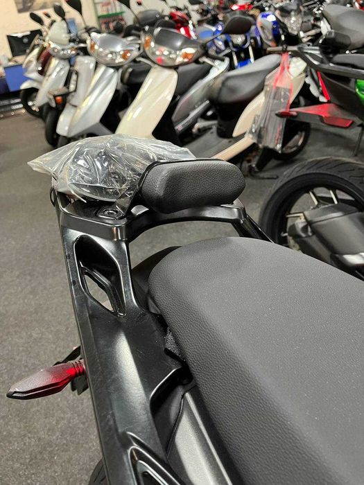 Мотоцикл Bajaj Dominar 400
