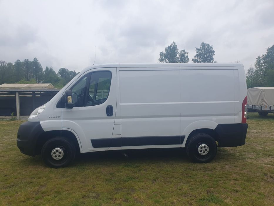 Najem BUS Peugeot Boxer L1H1