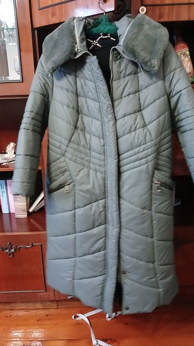 Зимовий плащ 58р з капішоном, довгий