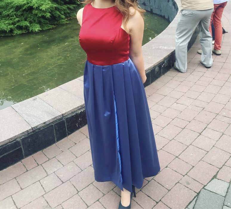 Вечірнє/випусне плаття