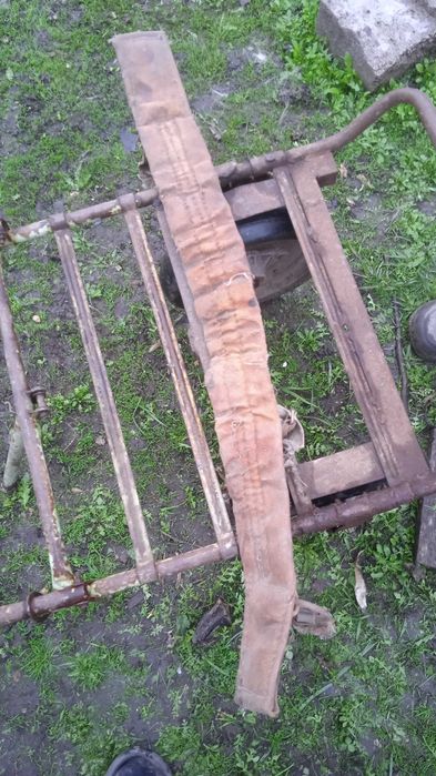 Кінне сідло кавалерійське