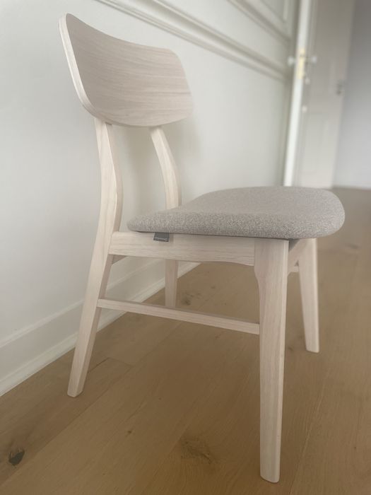 Cadeira by Kave // Chair by Kave ** Collection Selia