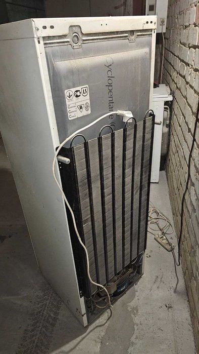 Холодильник ARDO высота 170 см Хорошее состояние Все работает