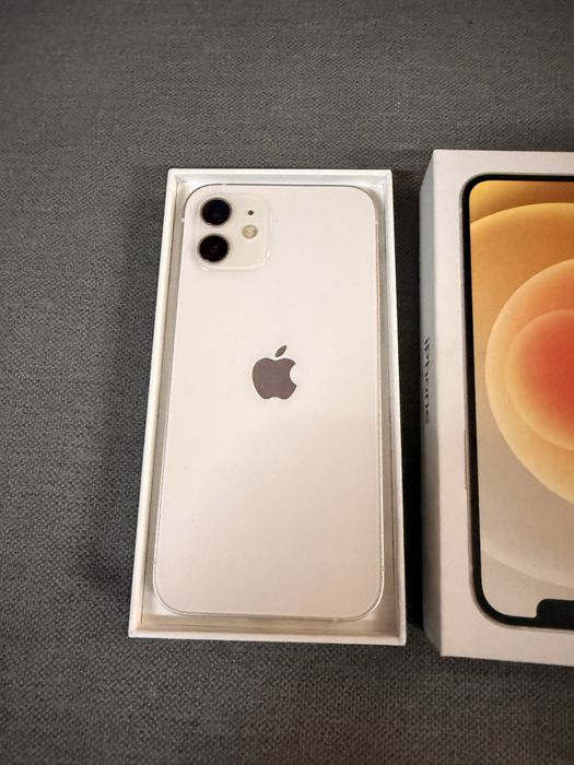 IPhone 12 como novo