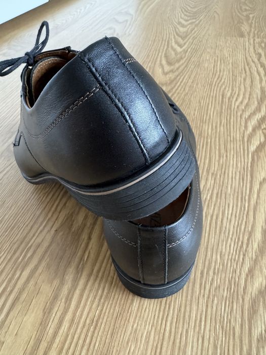 Venezia Buty męskie ze skóry naturalnej r. 43