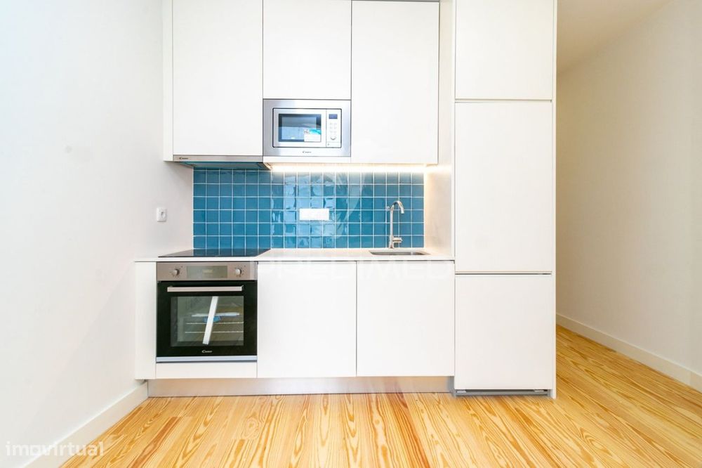 Apartamento T1 NOVO com jardim junto ao rio Douro.