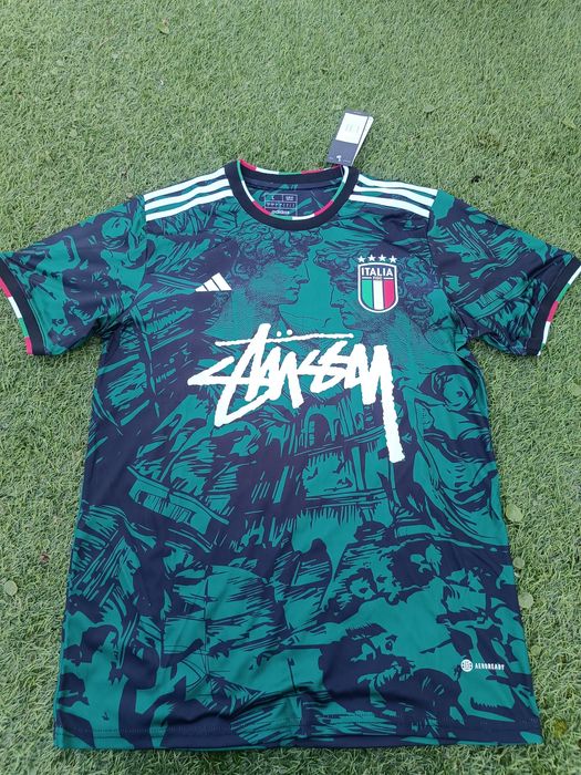 Equipamento Itália x Stussy