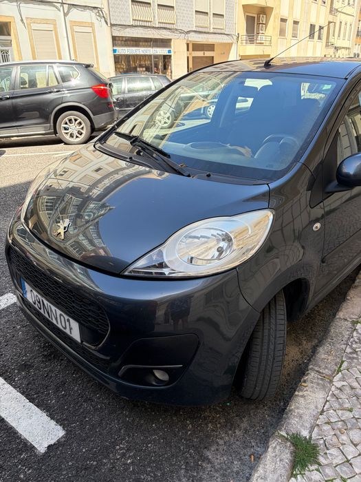o carro Peugeot 107 AUTOMATICO