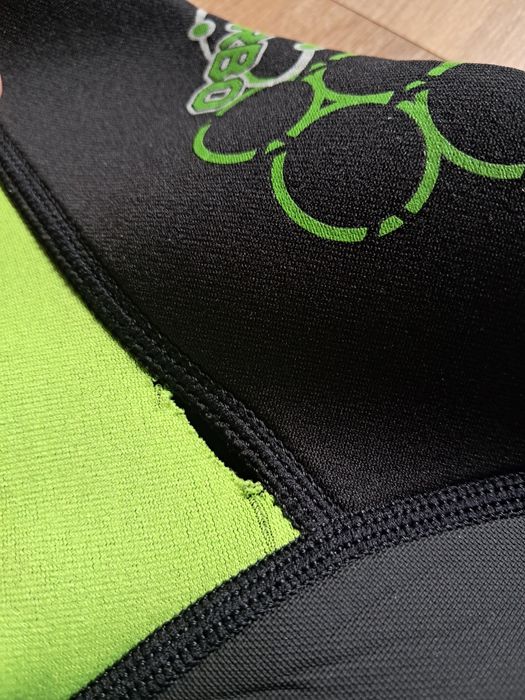 Pianka kombinezon neoprenowa neoprenowy 7-8 lat 122-128