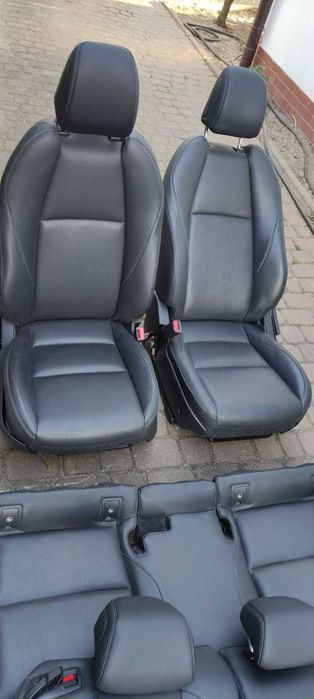Mazda cx-30 komplet siedzeń skórzanych