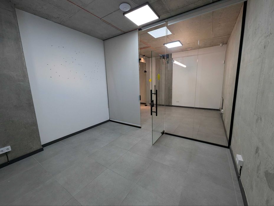 Продаж приміщення 395м2.,вул. В.Великого ЖК Америка Без комісії