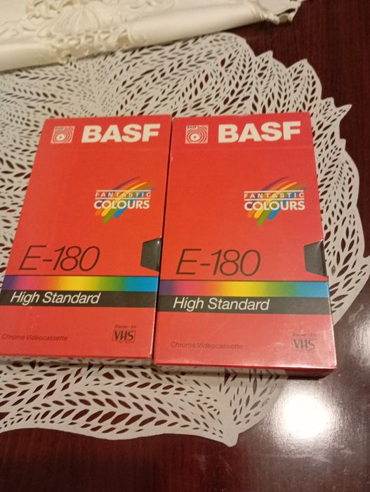 Sprzedam 2 taśmy magnetowidowe nowe zafolioeaneBASF VHS