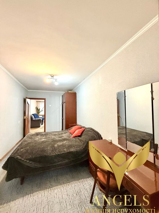 Продаж 3-кімнатної квартири м-р Типографія: АГО, мп, укомплектована