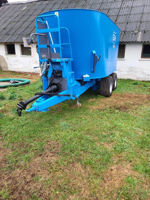 Paszowóz euromilk FXX1800